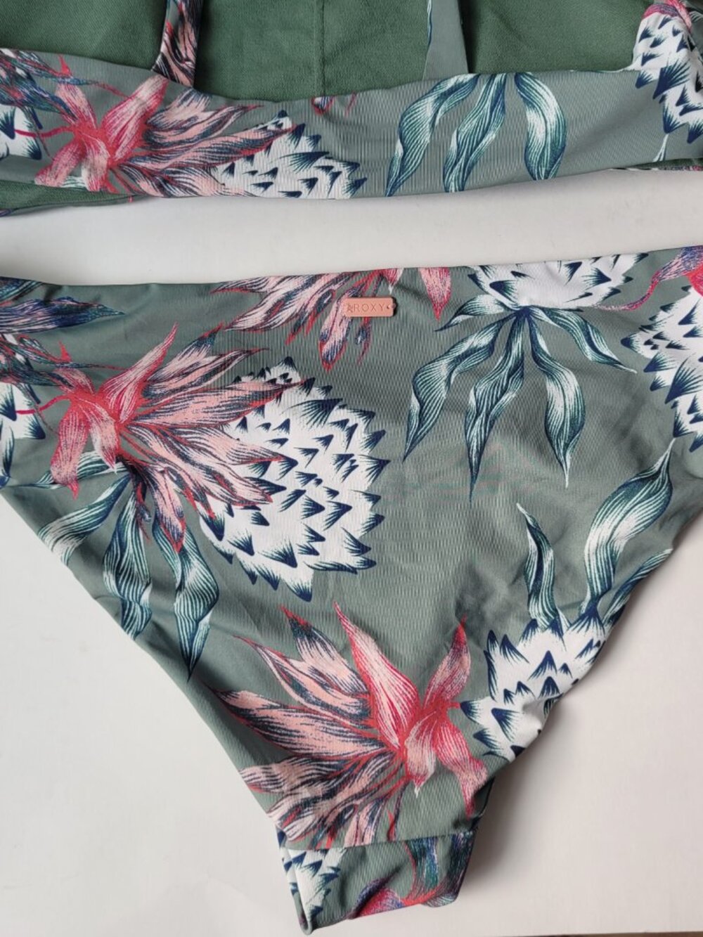 Roxy Tropical Colorful 2 Piece Bikini - Picture 8 of 8